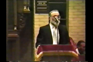 Rabbi Kahane speaks in the Young Israel of Far Rockaway 1988 Video 15 18 02:00:09
